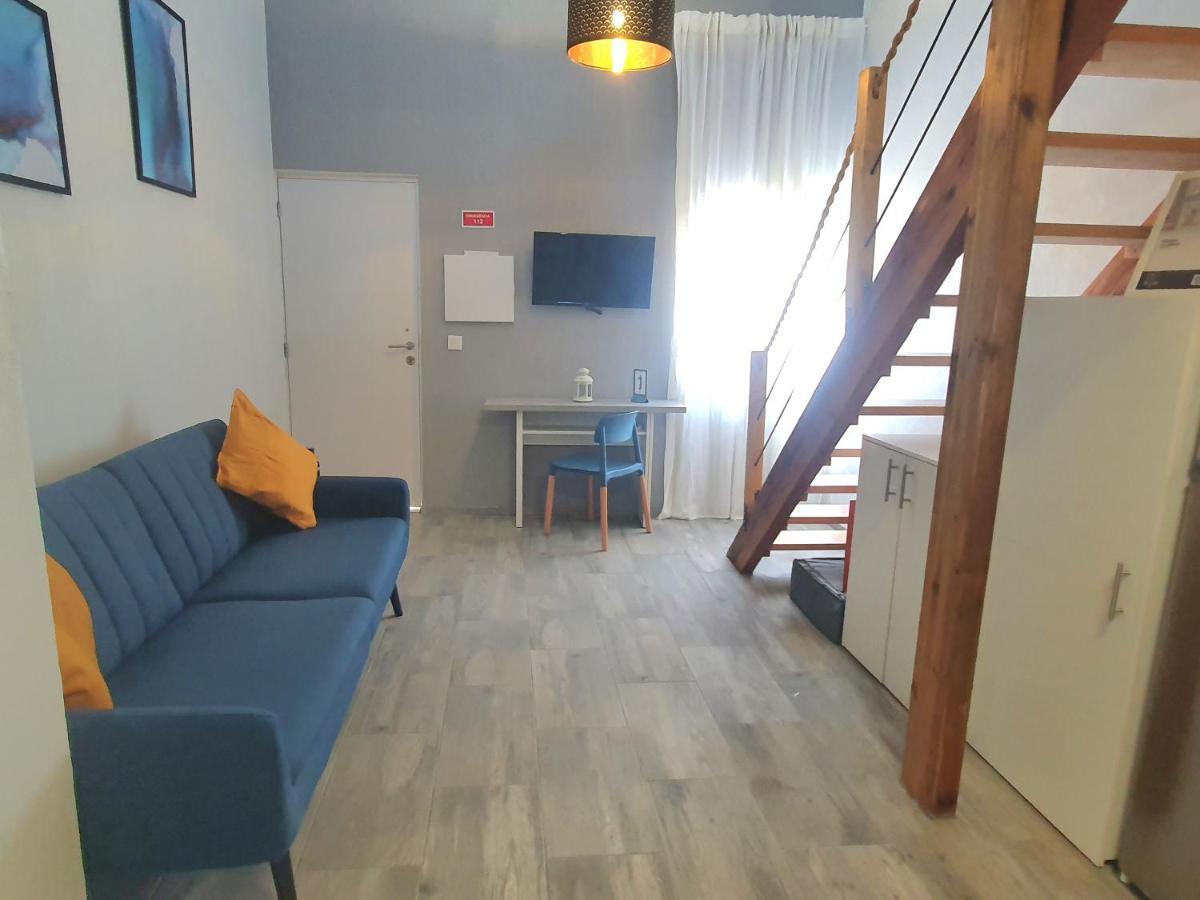 Xagi House -